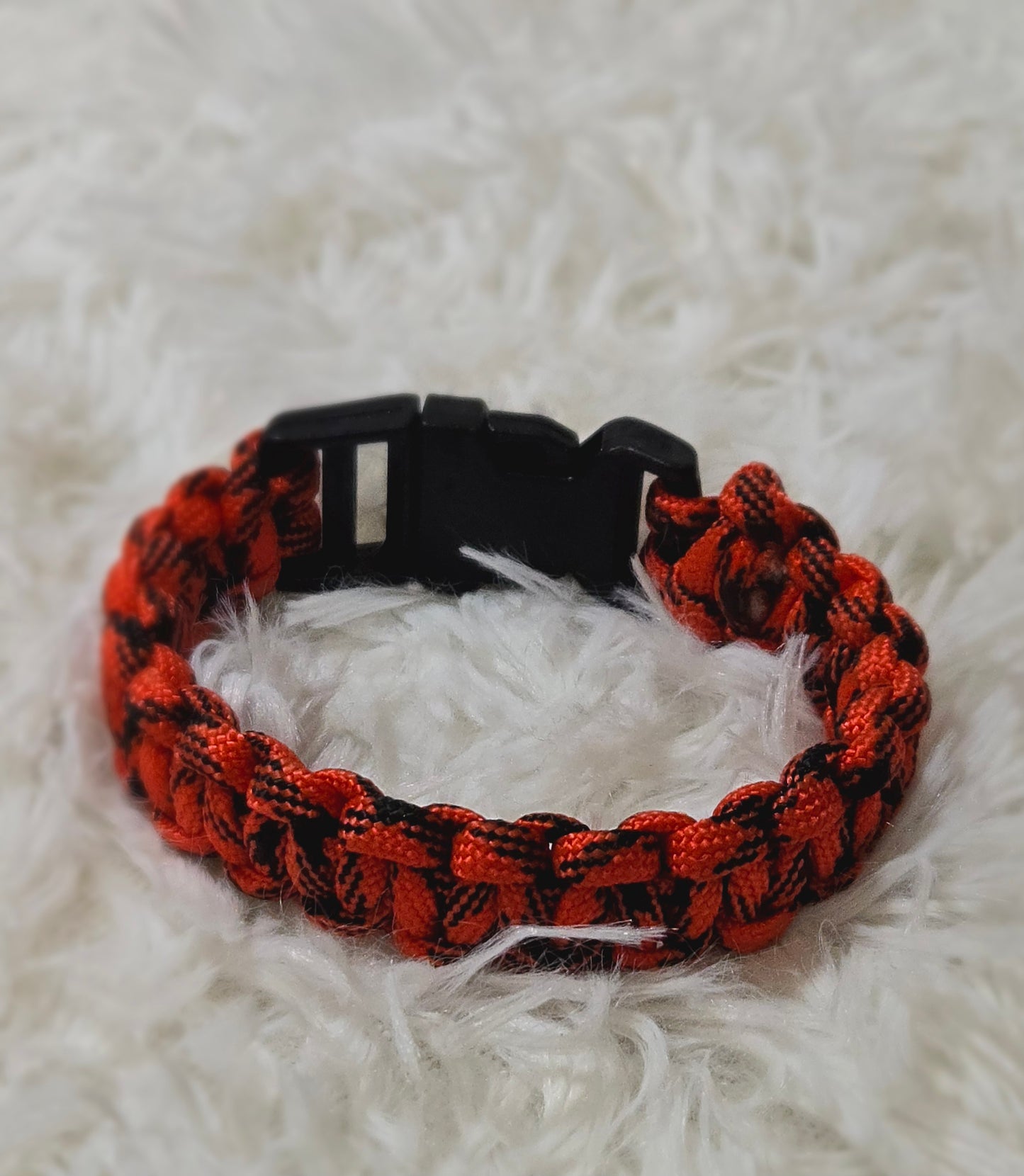 Paracord Bracelet-Regular.