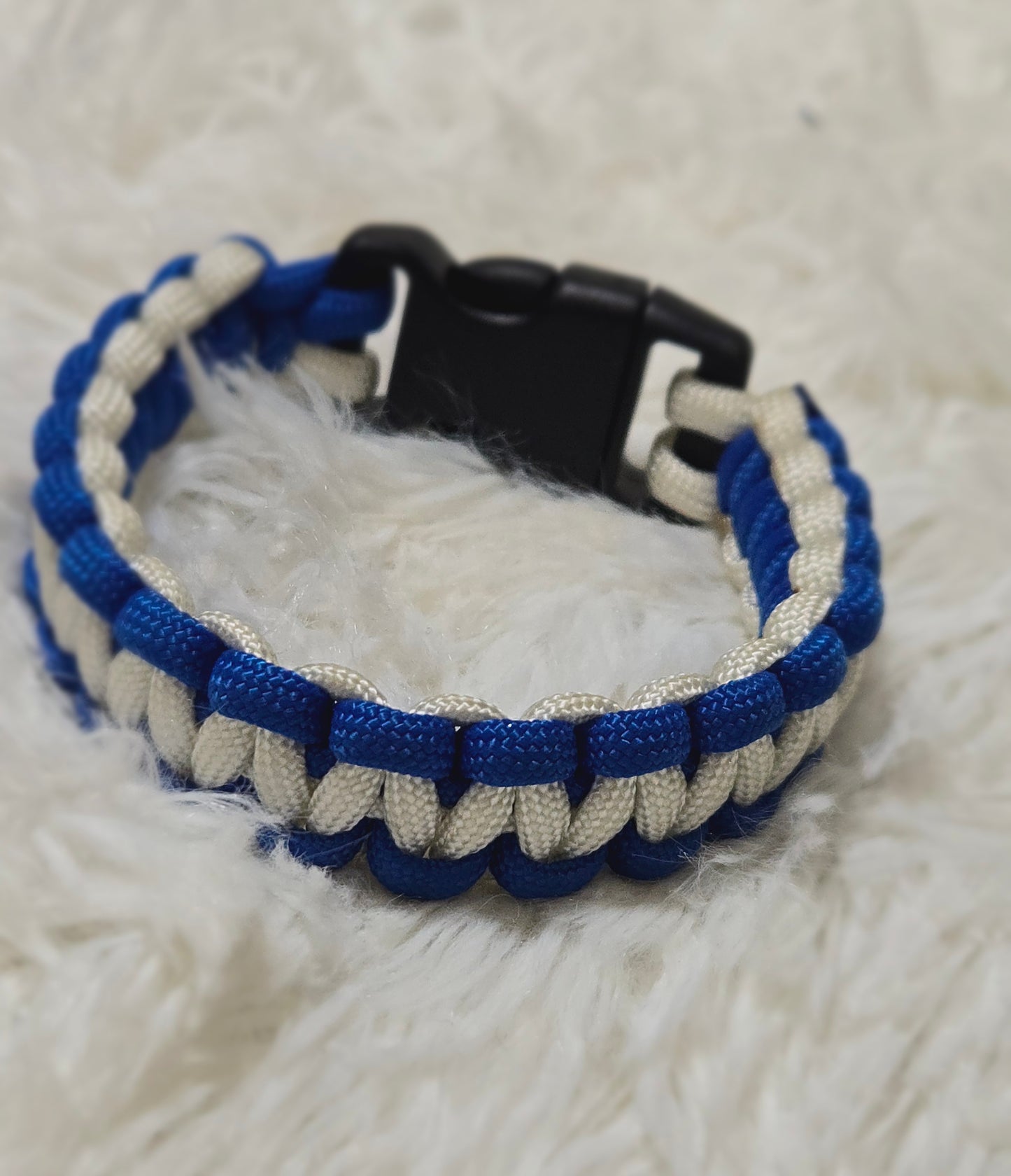 Paracord Bracelet-Regular.