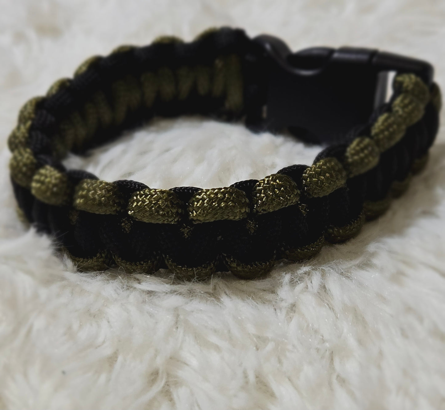 Paracord Bracelet-Regular.