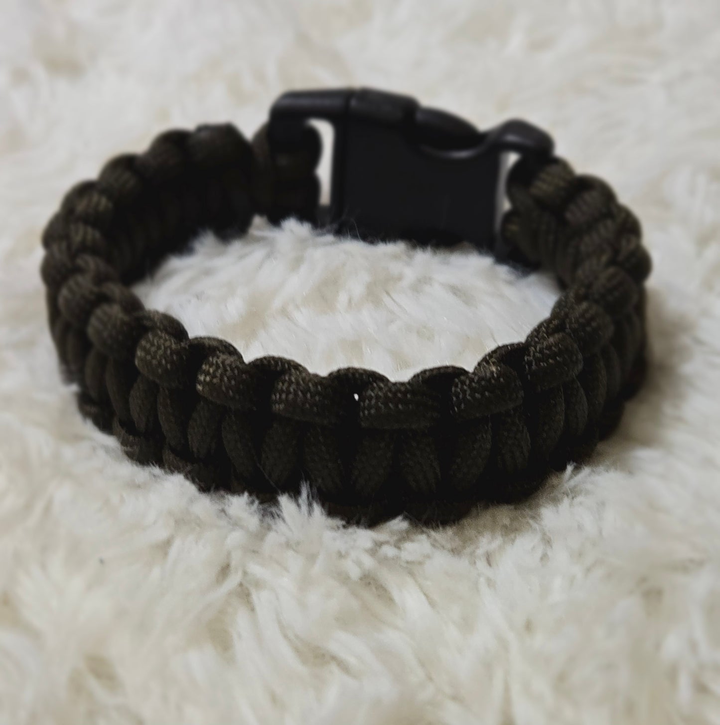 Paracord Bracelet-Regular.